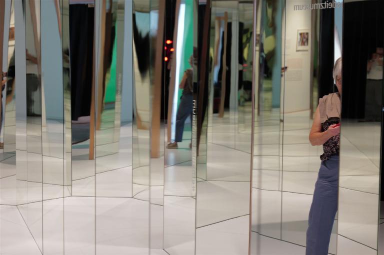 Leicawelt 4 von Udo Gruber